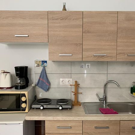 Holodek Apartments Ground & Semibasement Athen Exterior foto